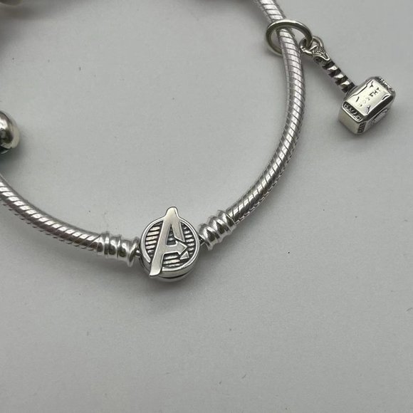 Pandora Marvel Heroes Rally Bracelet And Multiple Pendant - Picture 14 of 14